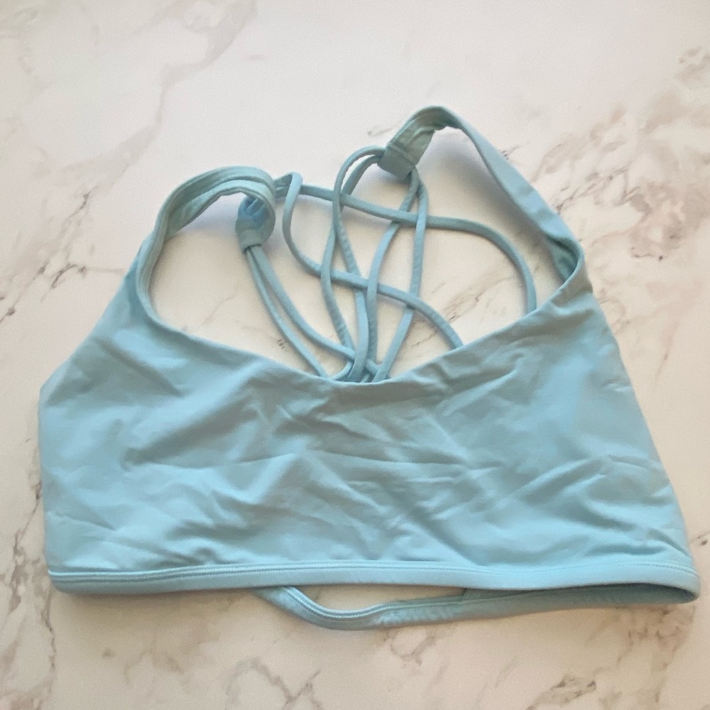 VGUC Lululemon Free to Be Wild Bra-lt blue-size 10